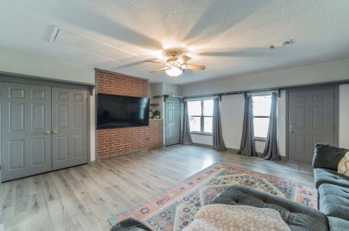 3109 Murvil St, Decatur, TX 76234-4035
