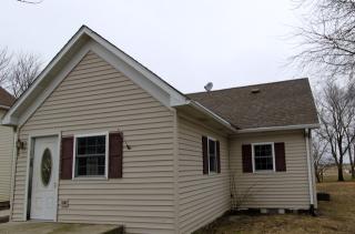 18320 Commercial St, Lorenzo, IL 60481-8813