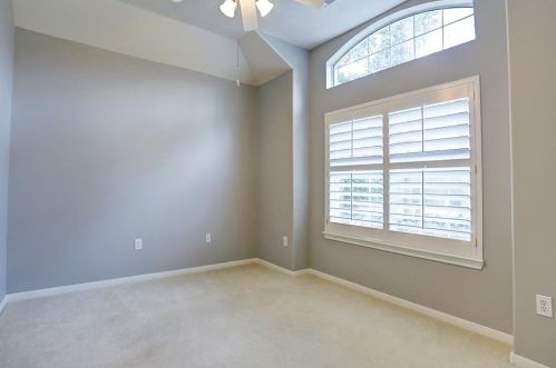 27 Country Gate Cir, Conroe TX  77384-4664 exterior