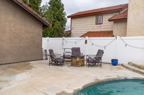 11568 Freedom Trl, Riverside CA  92503-5066 exterior