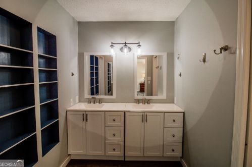 102 Chimney Pl, Warner Robins GA  31088-6523 exterior