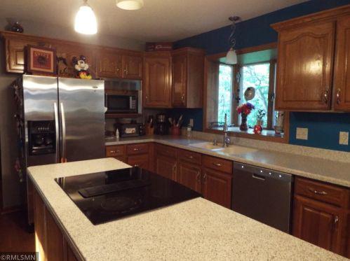1509 Hansen Dr, Willmar, MN 56201-2886