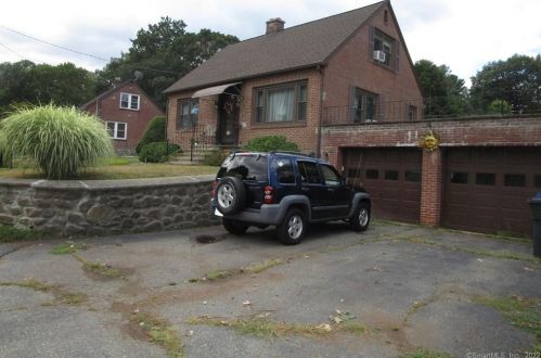 108 Northside Dr, Torrington, CT 06790-2915