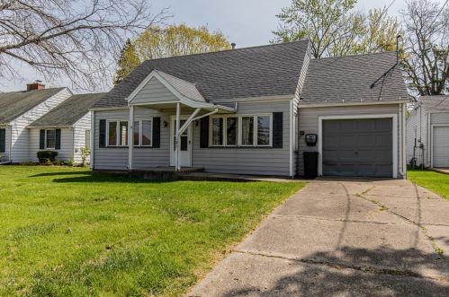 129 Chestnut St, Hollowayville, IL 61356-1705