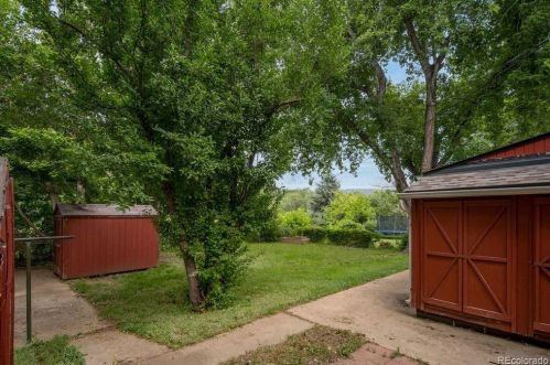 303 Iowa Dr, Lakewood CO exterior