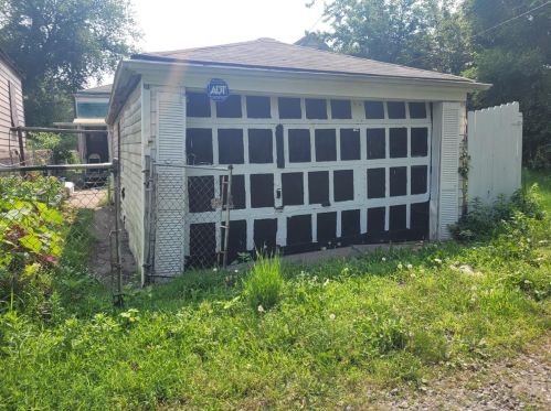 1724 Fillmore St, Gary IN 46407-1952 exterior