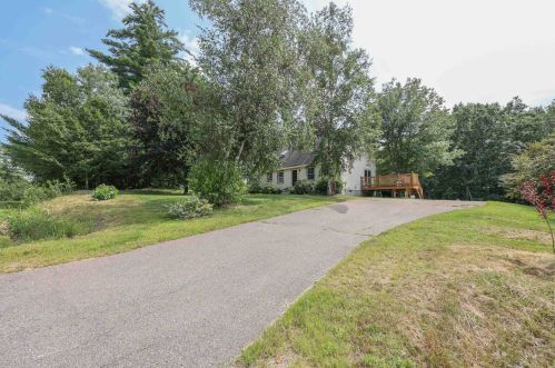 33 Woodland Dr, Belmont, NH 03220-3836