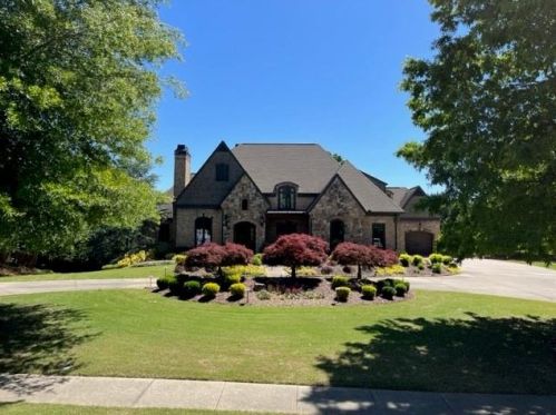 2815 Drayton Hall Dr, Buford, GA 30519-5807