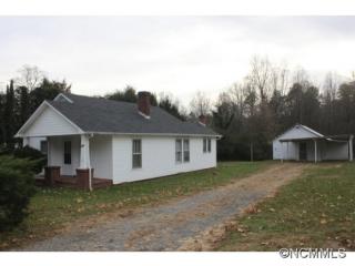 218 Morgan Dr, Morganton, NC 28655-5320