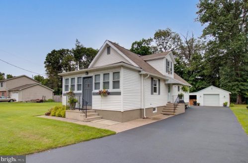 343 Rutgers Ave, Trenton, NJ 08619-2327