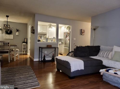 35 Willow Ct, Trenton NJ  08619-4621 exterior