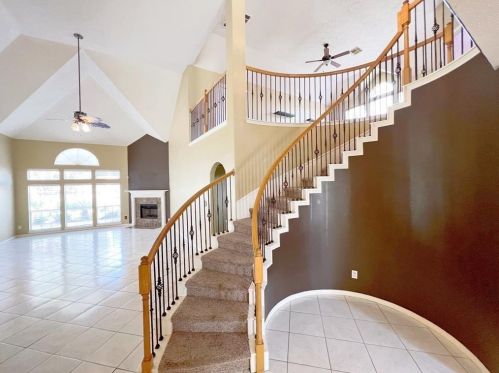 6407 Canyon Estates Ln, Richmond TX  77469-6108 exterior