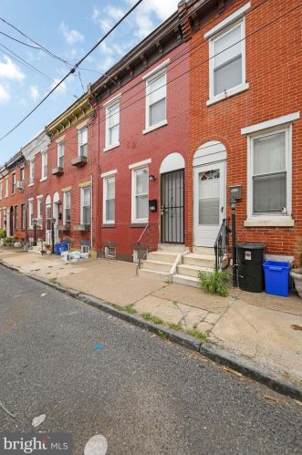 810 Livingston St, Philadelphia, PA 19125-3517
