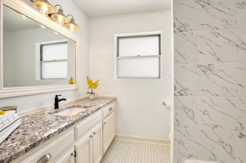 7029 Shauna Dr, Fort Worth TX  76180-7975 exterior