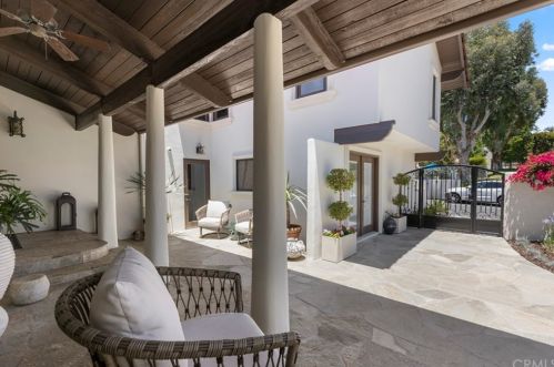 11407 Arroyo Ave, Santa Ana CA  92705-2403 exterior