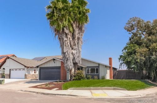 8980 Canis Ln, San Diego, CA 92126-1915