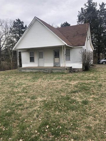 1706 Union Camp Rd, Lafayette, TN 37083-3655