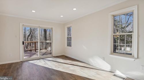 9145 Galbreth Ct, Springfield VA  22153-1110 exterior