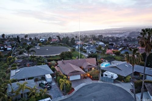 305 Calle Sonora, San Clemente, CA 92672-2211