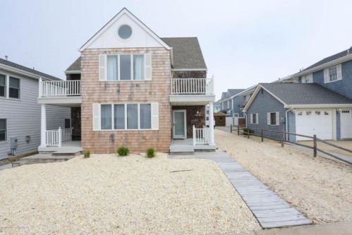 1 Camden Ave, Lavallette, NJ 08735-2327