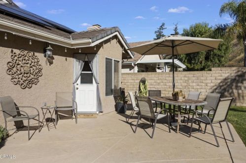 3072 Lamplighter St, Simi Valley CA  93065-5287 exterior