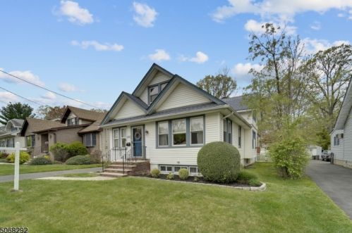 21 Adams Ave, Cranford, NJ 07016-2452