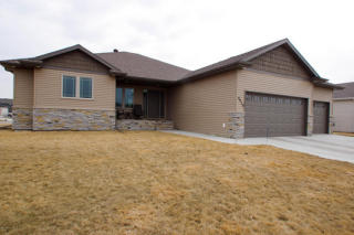 6810 24th St, Fargo ND  58104-7806 exterior