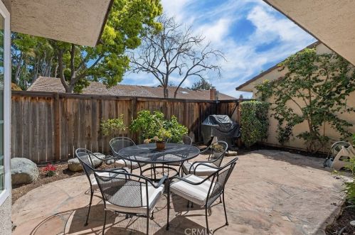 10 Cherry, Irvine CA  92612-2313 exterior