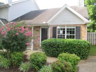 314 Hillside Ct, Murfreesboro, TN 37130-2509