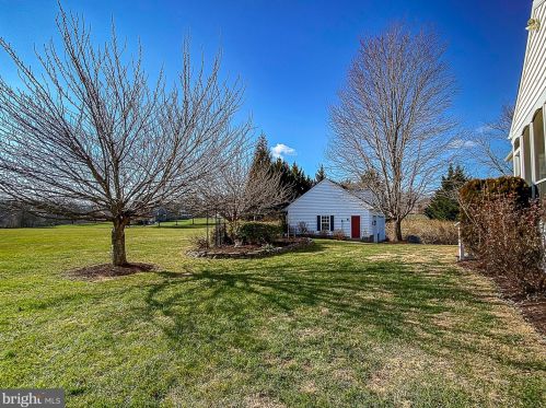 38701 Laycock Farm Ct, Hamilton, VA 20158-9462