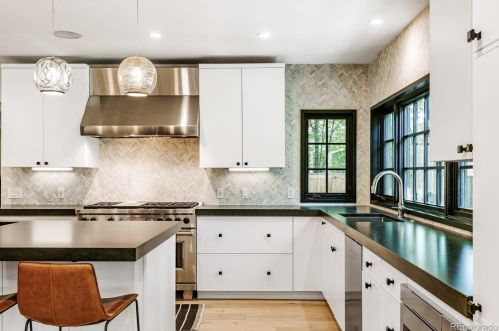 2220 4 Ave, Denver CO 80203-3931 exterior