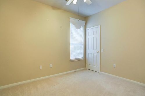 27 Country Gate Cir, Conroe TX  77384-4664 exterior