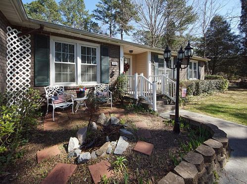 102 Camellia St, Ladson, SC 29456-3508