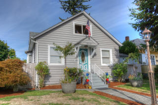 2010 Rockefeller Ave, Everett, WA 98201-2252