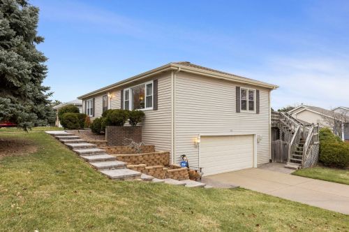 171 Lombard Rd, Addison, IL 60101-3015