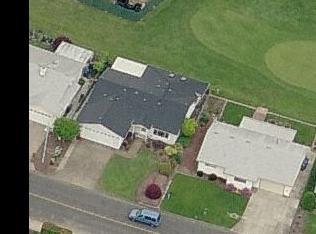 2071 Hayes St, Woodburn, OR 97071-3031