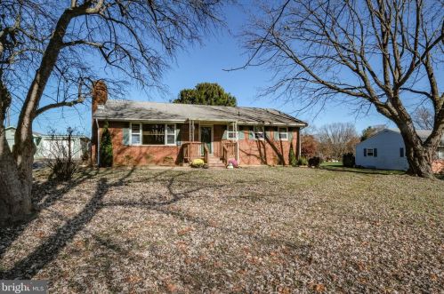 2474 New Market Depot Rd, New Market, VA 22844-2219