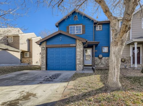 4490 Crystal St, Denver CO  80239-4956 exterior