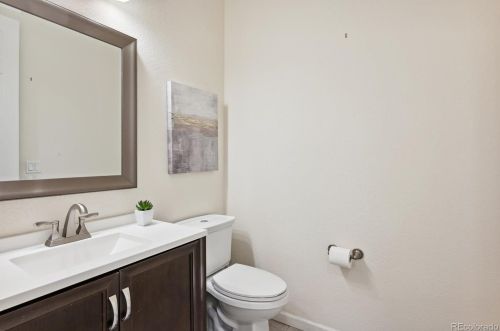 11906 Lk Cir, Englewood CO 80111-5260 exterior