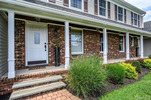 19 Beavers Rd, Califon, NJ 07830-3417