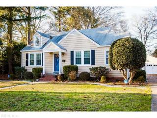 212 Blake Rd, Norfolk VA  23505-4404 exterior