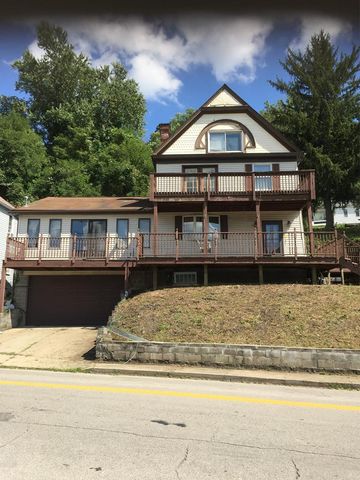 1516 Marshall St, Mcmechen WV  26040-1033 exterior