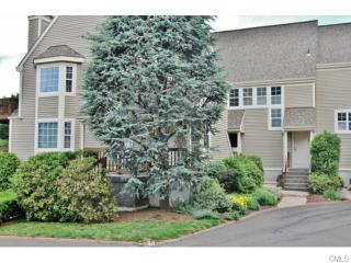 707 Foxboro Dr, Norwalk, CT 06851-1158