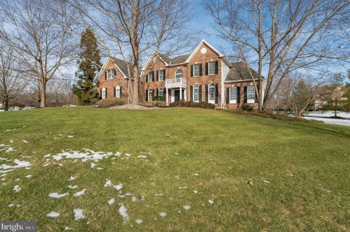 3 Hunters Path, Montgomery, NJ 08558-2200