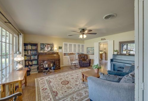 5809 Trl Lk Dr, Fort Worth TX  76133-1250 exterior