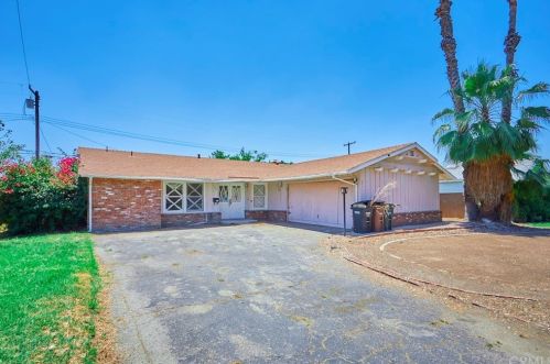 814 Ellen St, Colton, CA 92324-1122