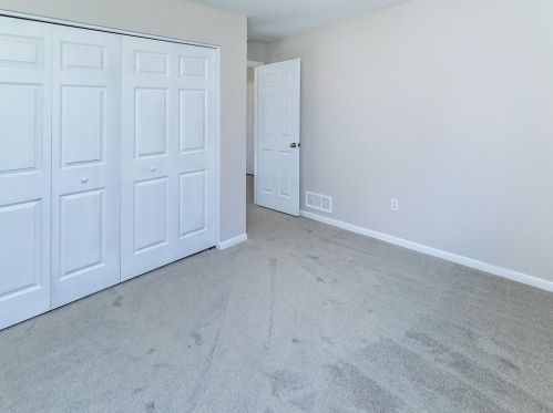 4392 Cinnamon Ridge Trl, Saint Paul MN  55122-3324 exterior