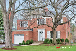341 Rosewood Ave, Northfield, IL 60093-3619