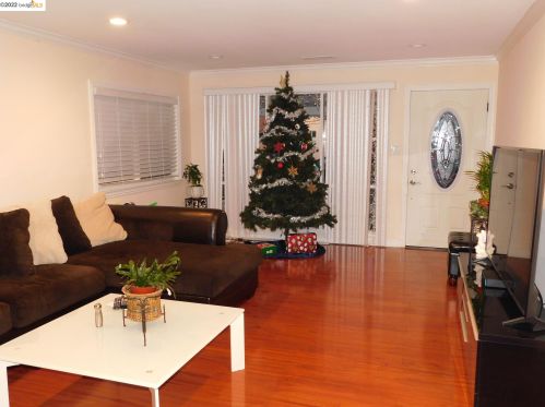 855 Casanova Dr, San Leandro, CA 94578-4206