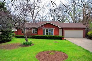 605 Greenwood Rd, Glenview, IL 60025-4025